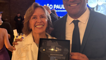 Ramacrisna Institute receiving award at BrazilFoundation São Paulo 2025 Gala